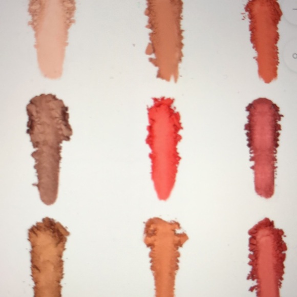 Give them Layla The Grown Woman Palette - Picture 4 of 9